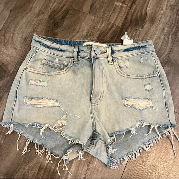 High waisted festival jean shorts - Picture 1 of 3